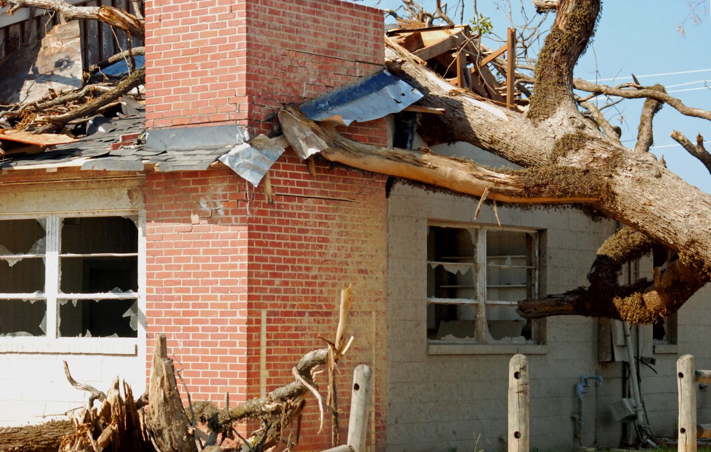 How to Choose the Best Property Damage Reconstruction Service Company